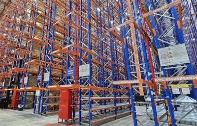 Racking selettivo o VNA: quale scegliere?